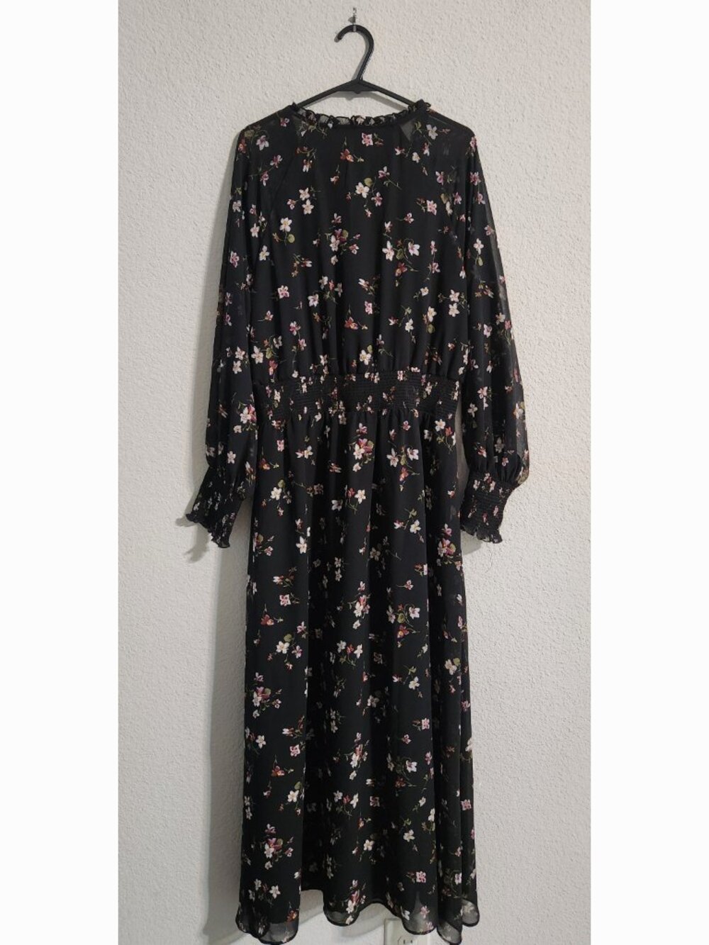 Madewell Georgette Smocked Midi Dress in Backyard Blooms size Medium - Picture 11 of 11